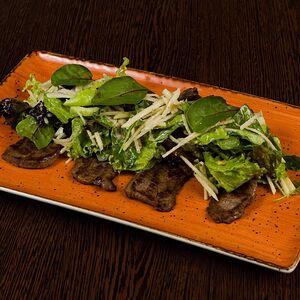 Салат Теплый с вырезкой