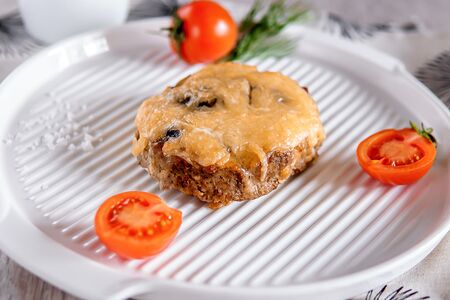 Мясное гнездо с грибами