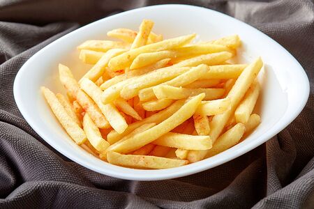 Большой картофель фри с трюфельным маслом