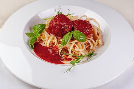 Мясные тефтели с пастой