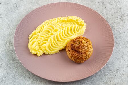 Котлета куриная с пюре