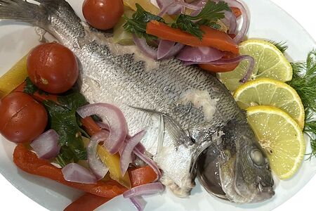 Дорадо на пару с овощами