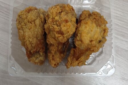 Куриные крылышки в панировке