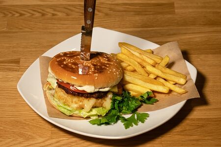 Бургер с говядиной
