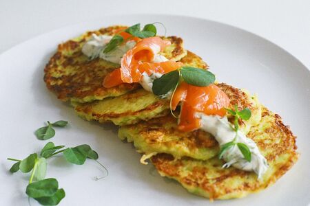 Драники картофельные с лососем