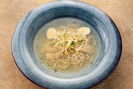 Куриный суп с лапшой