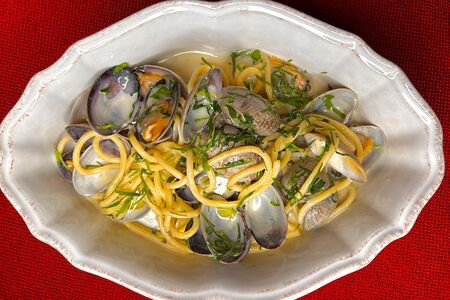 Спагетти с вонголе