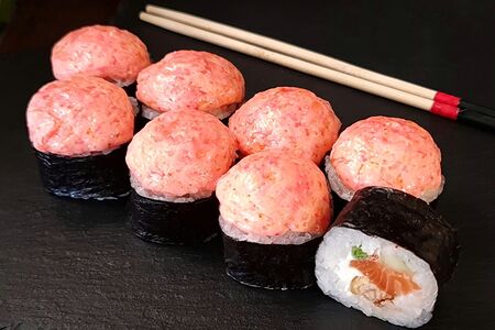 Запеченный ролл Годзилла 8 шт