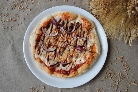 Пицца с курицей Барбекю