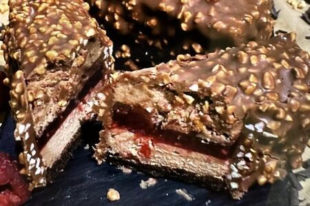 Пирожное Шоколад-малина-мята