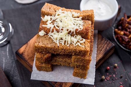 Гренки чесночные