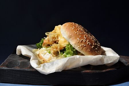 Бургер с цыпленком