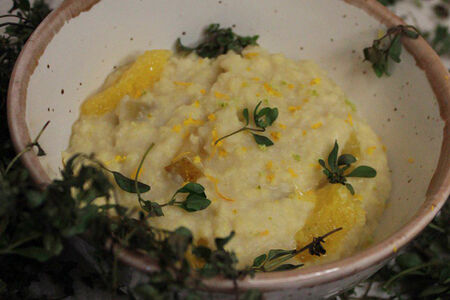 Пшенная каша на кокосовом молоке с грушей, апельсином и чабрецом