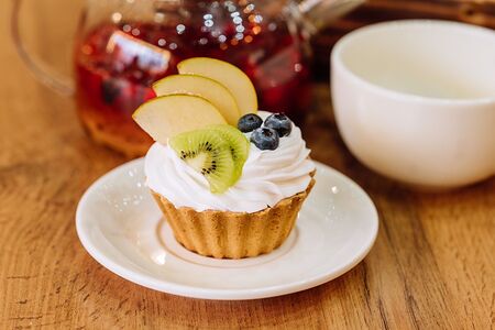 Корзинка с фруктами