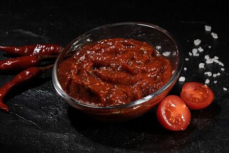 Аджика острая