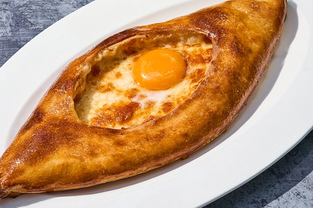 Хачапури по-аджарски