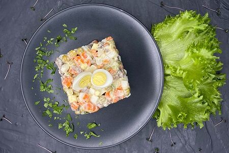 Оливье с телятиной