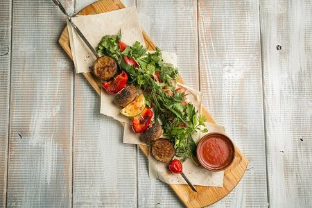 Шашлык овощной по-аджарски