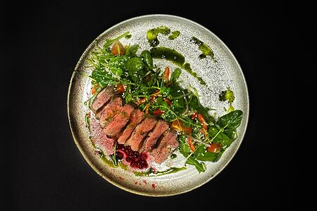 Салат с утиной грудкой