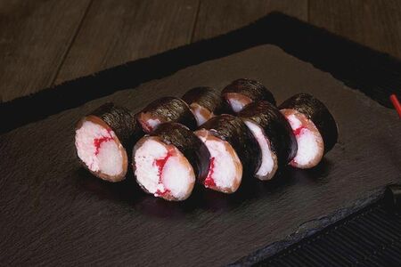 Ролл Лосось с мегакреветкой