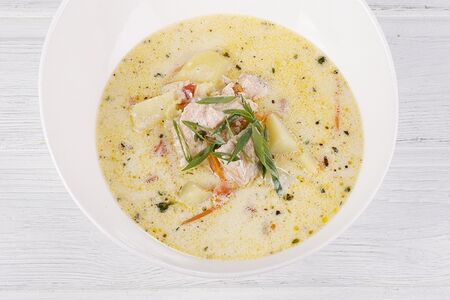 Суп с лососем