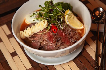 Стейк рамен с говядиной