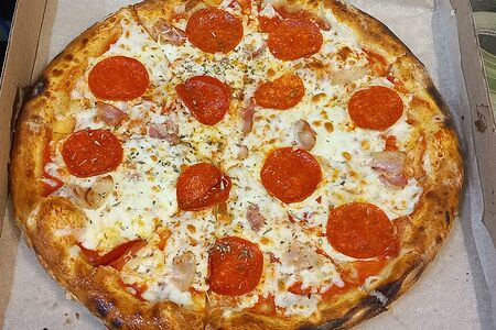 Пепперони с беконом