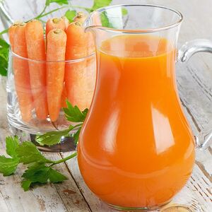 Свежевыжатый сок морковный