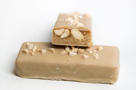 Арахисовый батончик в карамели