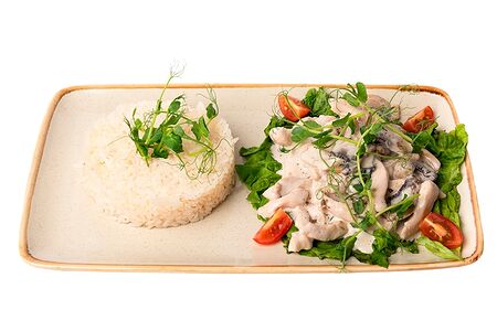 Курица в сливочном соусе с грибами