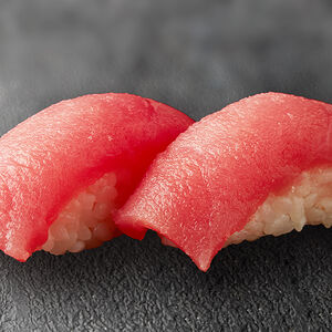 Суши с тунцом, 2шт