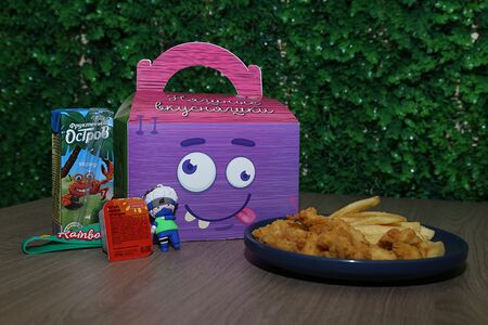 Сканди Милл с куриным попкорном