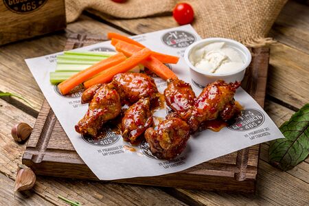 Куриные крылья BBQ