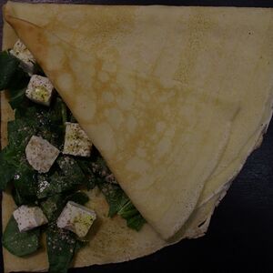 Սպանախով և Ֆետա պանրով բլիթ