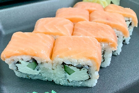 Ролл Филадельфия с огурцом