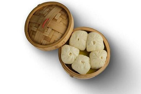 Манты с джусаем и яйцом