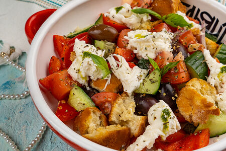 Салат Панцанелла