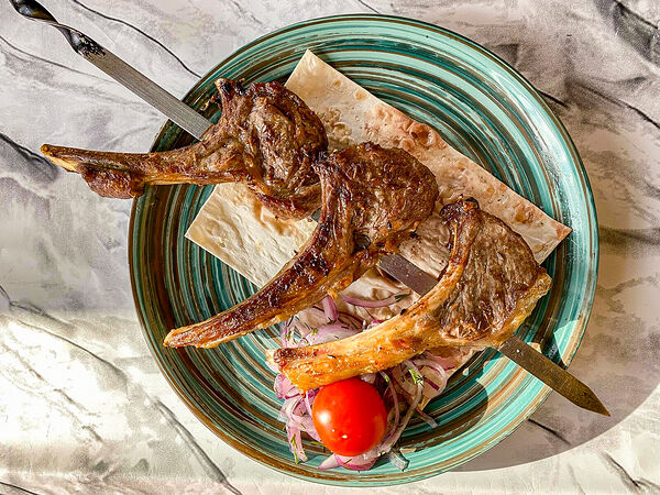 Чайхана Азия-Базар