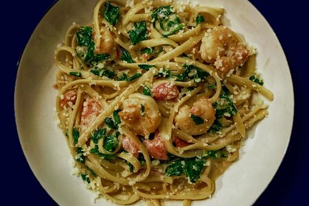 Лингвини с креветками в устричном соусе