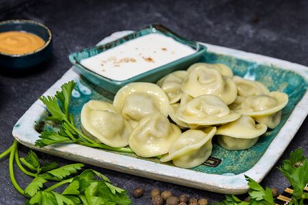Пельмени отварные с телятиной