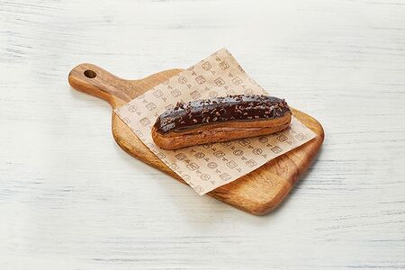 Эклер Шоколадно-ореховый