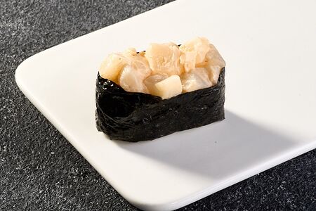 Гункан Гребешок