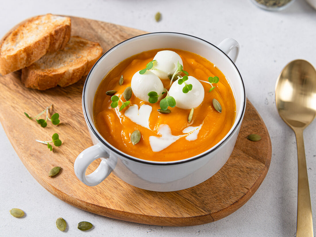 Суп на английском языке. Campbells суп упаковка. Горох в упаковке фото для супа. Kartoffelsuppe. Суп ту гоу.