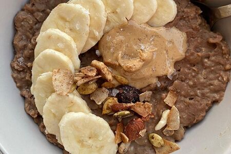 Овсяная каша на миндальном молоке