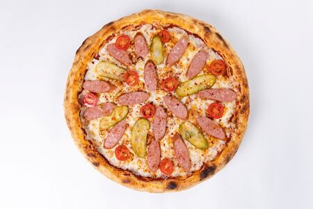 Пицца Баварская с копчёными колбасками