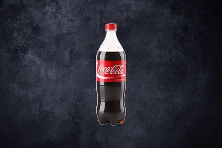 Кока-кола 0.9л