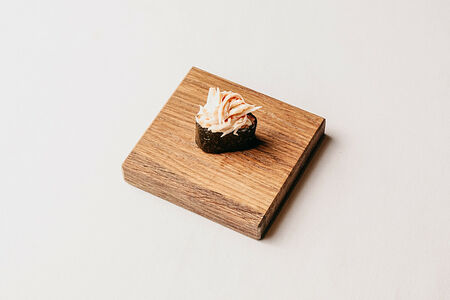 Гункан из краба