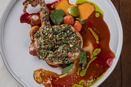 Петушок корнишон чимичурри с тушёными овощами