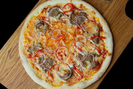 Говядина чили и ялтинский лук