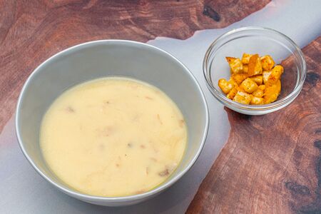 Гороховый с копченостями